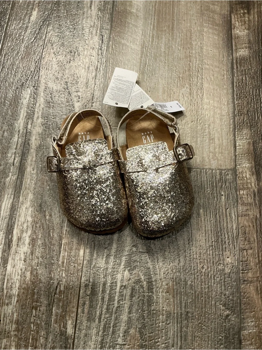 GAP Baby Glitter Clog Sandals in Gold Size 5/6
